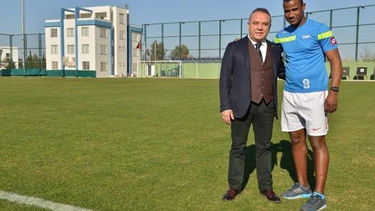 Ali Zitouni Konyaaltı Belediyspor Formasıyla Sahaya Çıktı