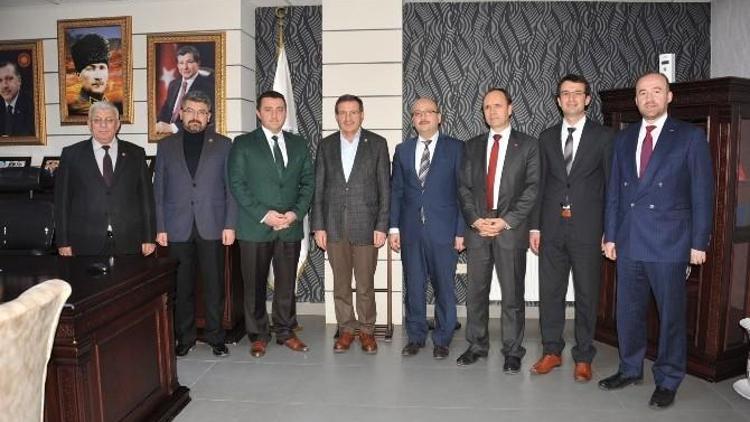 AK Parti Kocaeli Milletvekili İlyas Şeker Başkan Bakıcı’yı Ziyaret Etti
