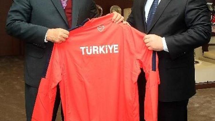 Başkan Karaosmanoğlu, ‘’Güreşte Altyapıya Yöneliyoruz’’