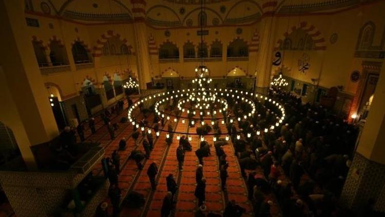 Akyazı’da Şehit Ve Gazileri Anma Programına Yoğun İlgi