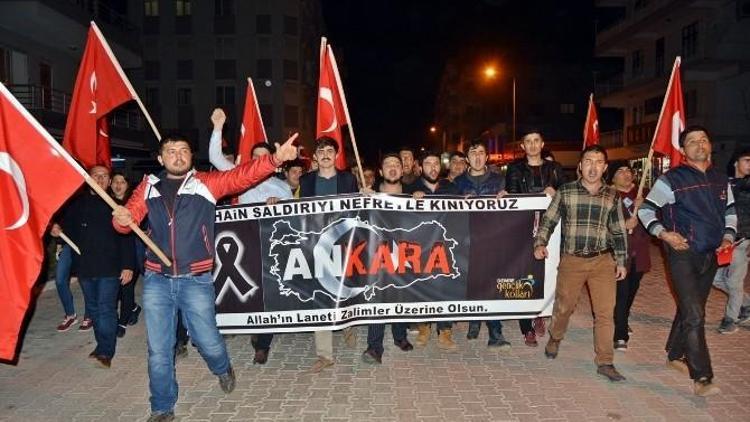 Demre’de Teröre Lanet Yürüyüşü Düzenlendi