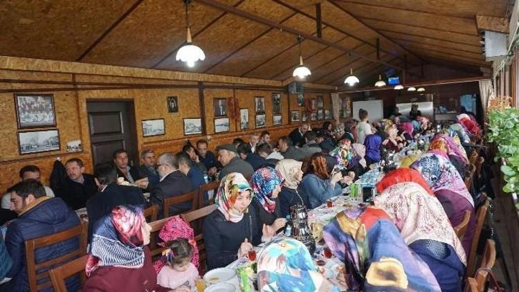 Hafızlık Kur’an Kursları Aile Birliği’den Tanışma Kahvaltısı