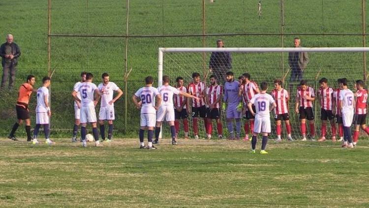 Halilbeyli Spor 0 - Foça Belediye Spor 0