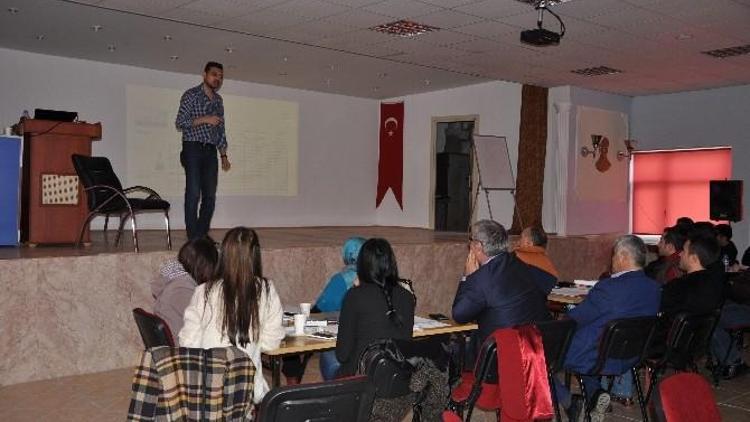 Pınarbaşı’nda Proje Hazırlama Semineri Verildi