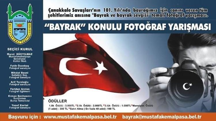 Usta Fotoğrafçılar ’Bayrak Sevgisi’nde Buluşuyor