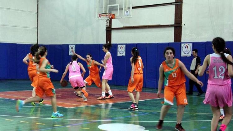 Sinopta okul sporları faaliyetleri