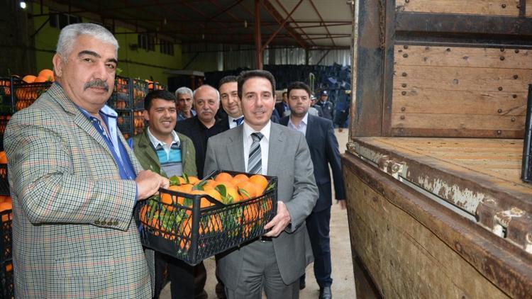 Diyarbakır polisine moral için portakal