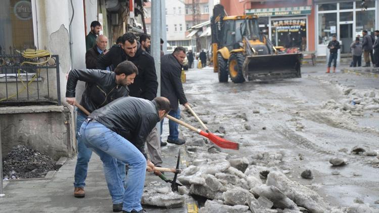 Karlar çabuk erisin diye