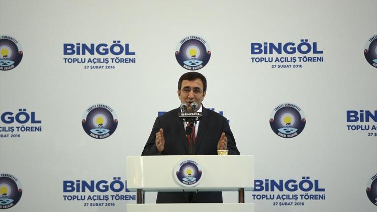 Başbakan Davutoğlu Bingölde