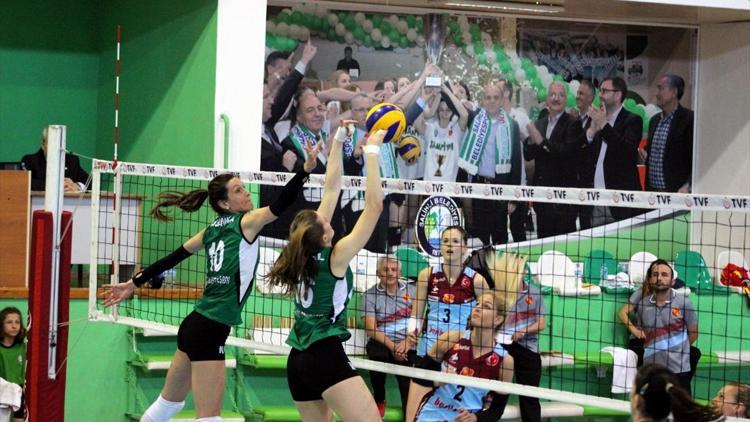 Voleybol: Bayanlar 1. Lig