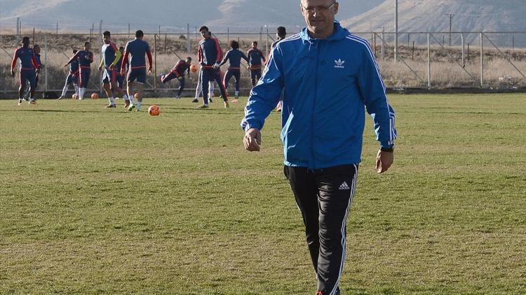 Alima Yeni Malatyaspor Teknik Direktörü Buz: