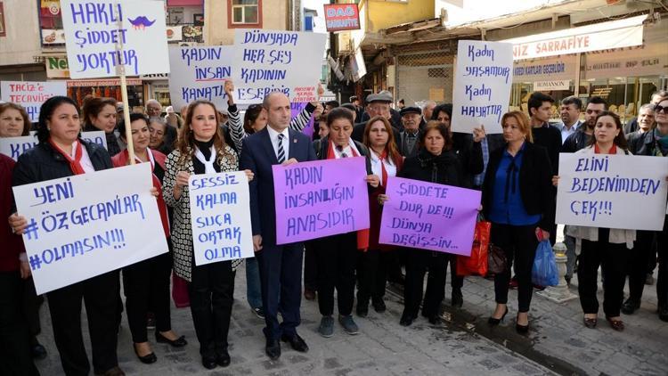 Elbistanda kadına şiddete hayır eylemi