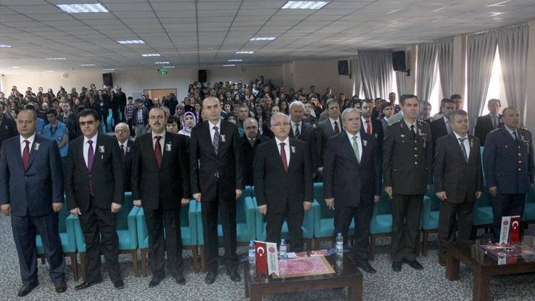 İstiklal Marşının kabulü ve Mehmet Akif Ersoyu Anma