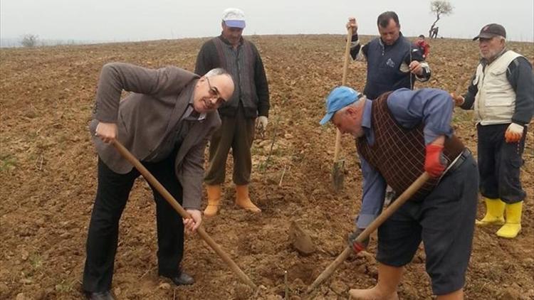 Akbulut, Uzunköprüde alternatif tarım projelerinin hayata geçeceğini belirtti