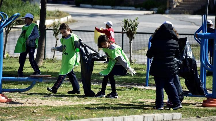 Bodrumda deniz ve kıyı temizliği etkinliği