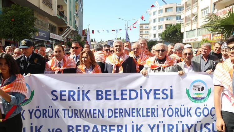 Serikte birlik ve beraberlik yürüyüşü