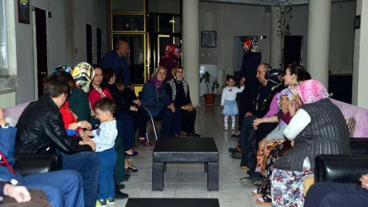 Erbaa Belediyesi Kadın Meclisi yaşlıları ziyaret etti