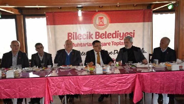 Belediye Başkanı Selim Yağcı kahvaltıda muhtarlarla bir araya geldi