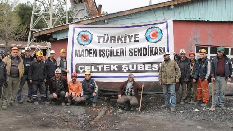 Amasya’da maden işçileri yol kapattı