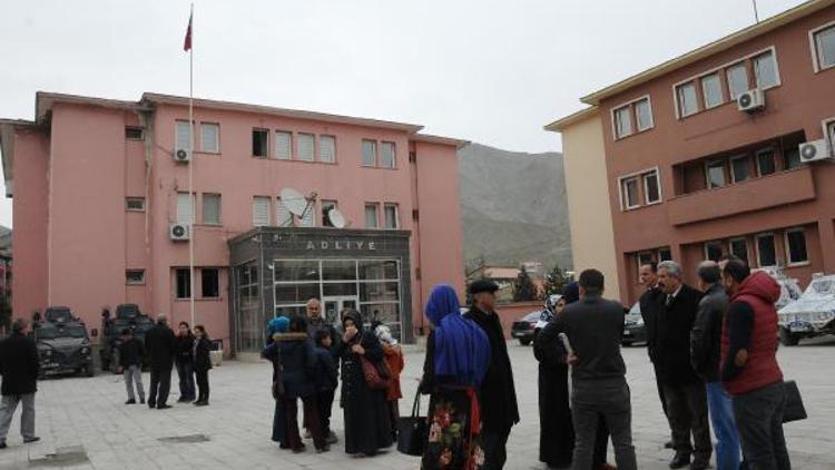 Hakkari Belediye Eş Başkanlarına 15er yıl hapis