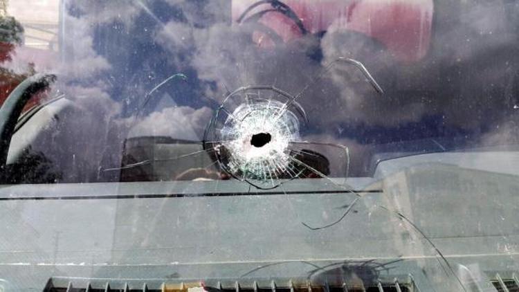 Nusaybinde 2 itfaiye aracı çatışma bölgesinde mahsur kaldı