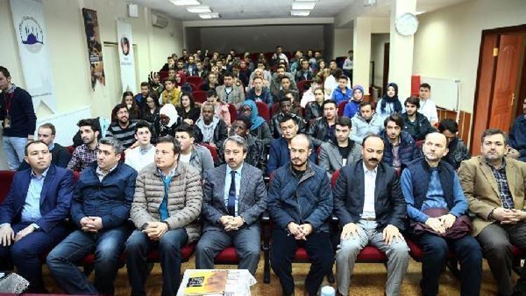 Rektörden öğrencilere ‘medeniyet’ konferansı