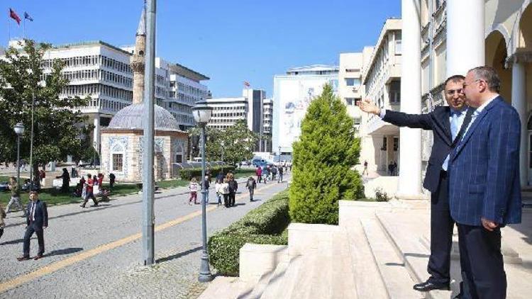 Kars Valisi Özdemirden İzmir ziyareti