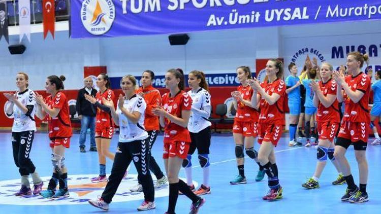 Melekler yarı finale yükseldi