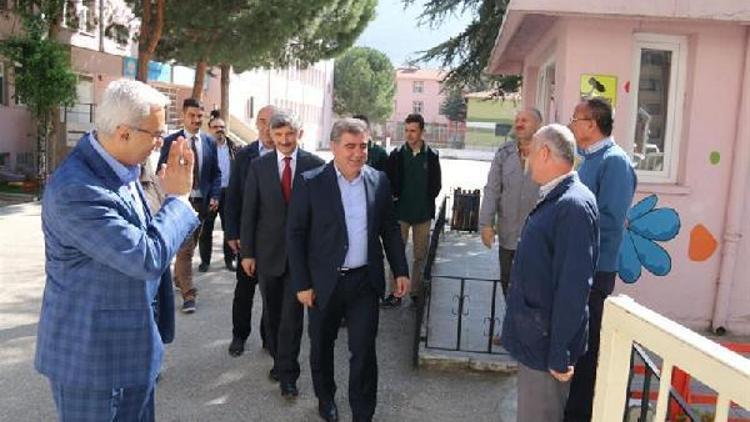 Amasya Belediye Başkanı Özdemir: Öğrencilerimiz en güzel şartlarda eğitim almalı