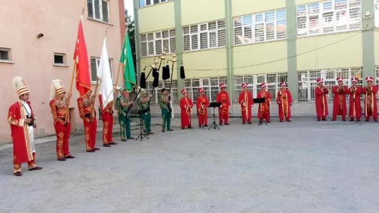 Sandıklıda lise öğrencileri mehter takımı kurdu