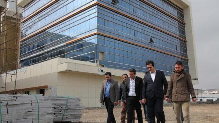 Erciş Devlet Hastanesi inşaatı devam ediyor