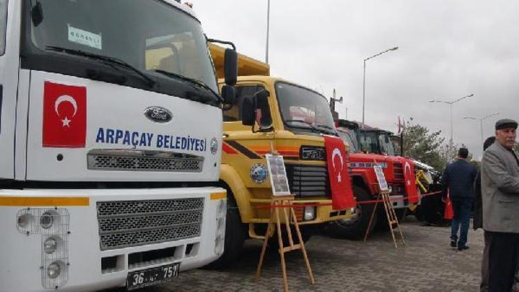 Arpaçay’da kamyon ve iş makineleri hizmette