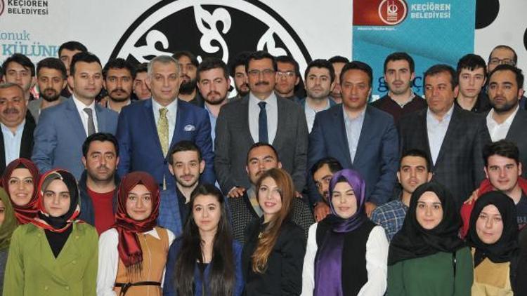 Keçiörende Metin Külünk başkanlık sistemini anlattı