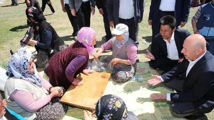 Başkan Çolakbayrakdar, Yemlihada yağmur duasına katıldı