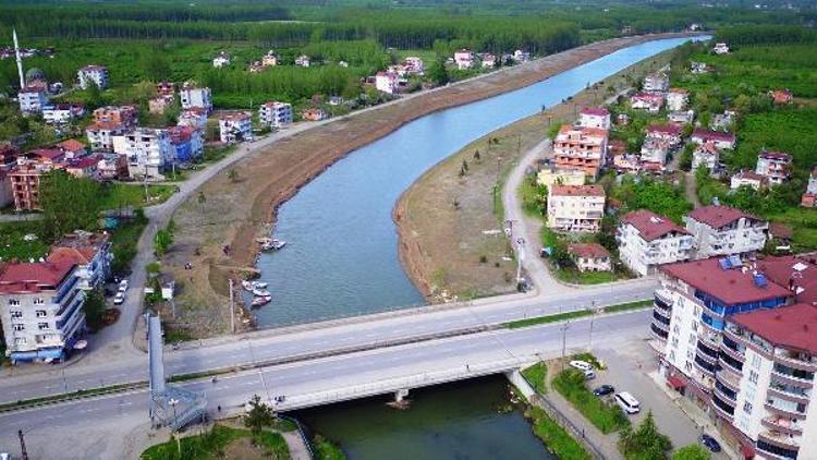 Terme Çayında tekneyle gezilecek