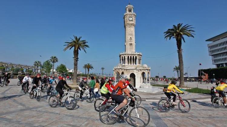 Antik kent bisikletçileri İzmirden start verdi