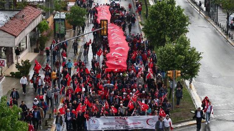 Eyüpde 57. Alay şehitlerine vefa yürüyüşü