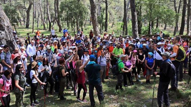 Tarih ve doğa aşıkları Antalyada buluştu