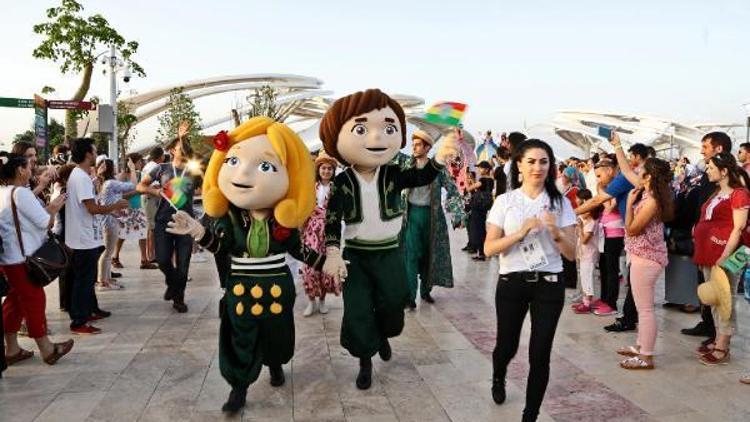 EXPO 2016da çocuklar için renkli kortej