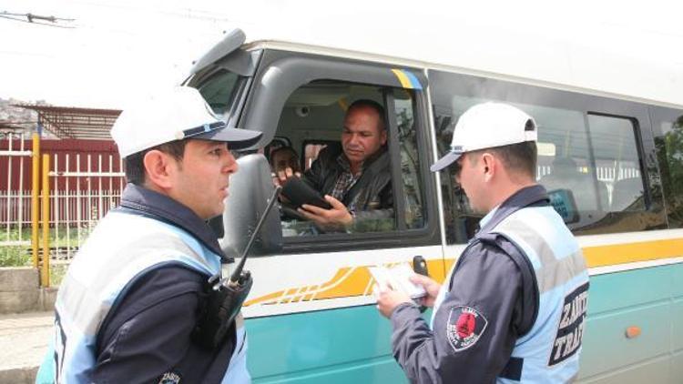 Tanıtım kartı olmayan 200 şoför ve araç sahibine ceza yağdı