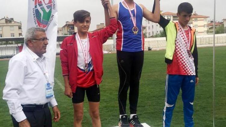 Küçükler atletizmde yarı finale yükseldi