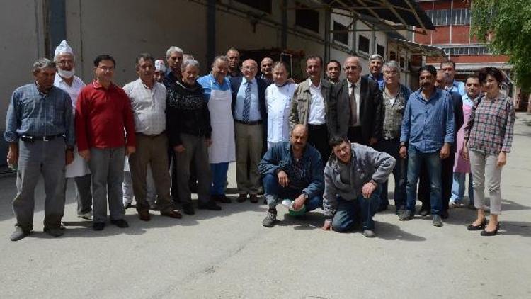 Çakırözerden şeker işçilerinin eylemine destek