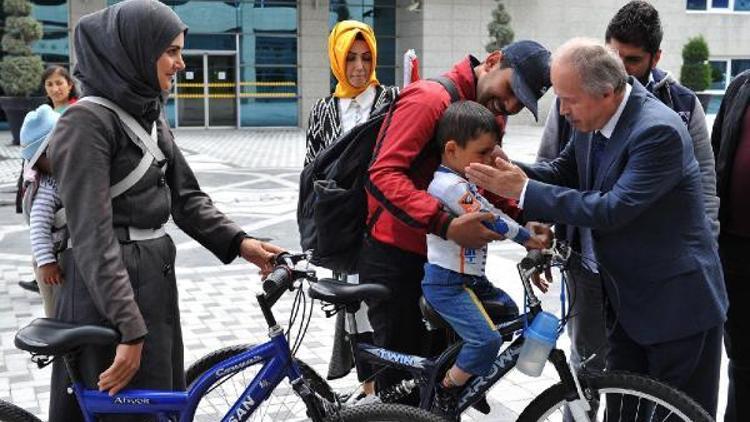 Suriyeli sığınmacı aile Bisikletle Ankaraya geldi