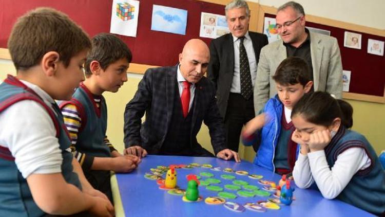 Başkan Ali Korkut, 5 okulda Zeka Oyunları sınıfı açtı