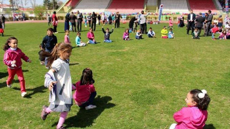 Miniklere spor şöleni