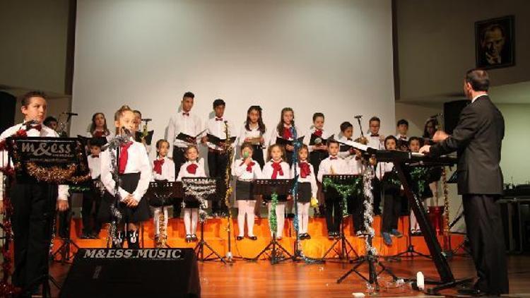 Edirne’de, Çocuk Korosu’ndan annelere özel konser