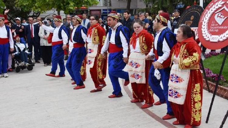 Başkan Eşkinat Engelliler Haftası etkinliklerine katıldı