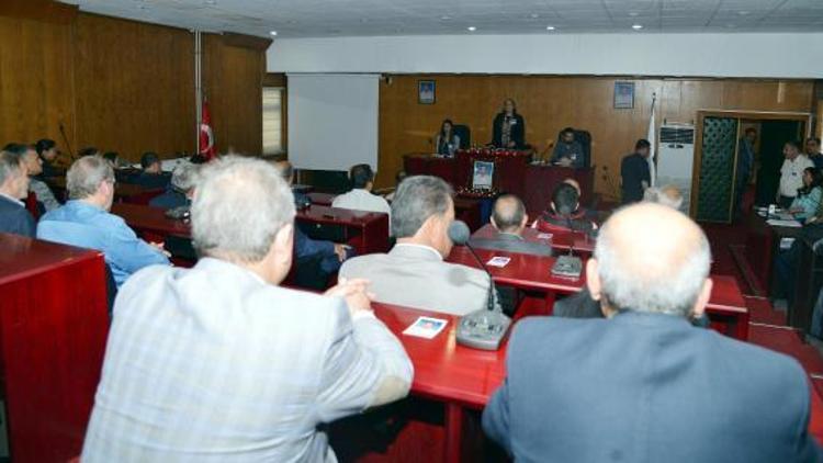 Gözaltında PKKnın bombalı saldırıda ölen Tunç, belediye meclisinde anıldı