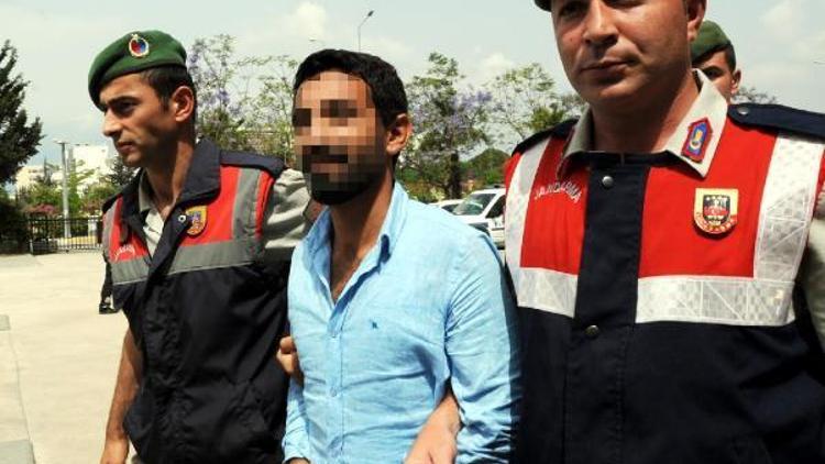 Aranan PKKlı, Antalyada yolcu otobüsünde yakalandı