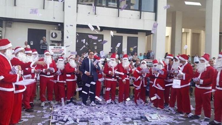 Arsa mağdurları Noel Baba oldu, sahte para saçtı